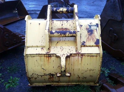 New | in-Stock KENCO CAT 320CL-B Multipurpose Buckets New York US | Abele Tractor #1343096