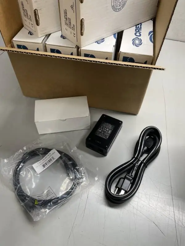 (6) PoE Power over Ethernet 48V 802.3af 100MB Injectors with Network LAN & Power Cables - NEW IN BOX