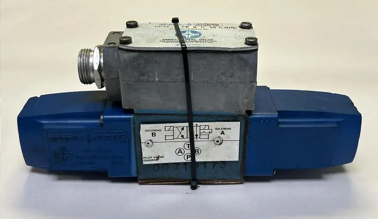 Used VICKERS DG4V32NWB10S305C Pump & Valve Parts Ohio US | Surplus Asset Holdings #1242575