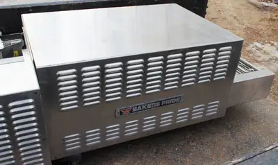 Bakers Pride APC18 Electric Countertop Commercial NSF Conveyor Oven