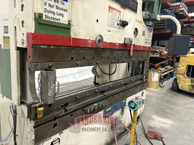 Cincinnati 8’ x 175 Ton Hydraulic Press Brake, Model 175 FMII x 6