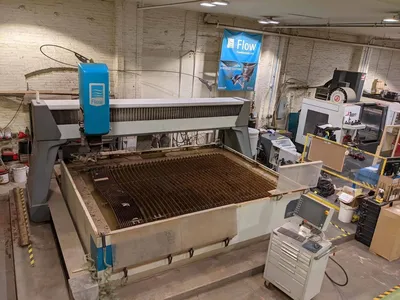 2011 FLOW MACH 4 3020C Waterjet Cutters | Asset Exchange Corporation (1)