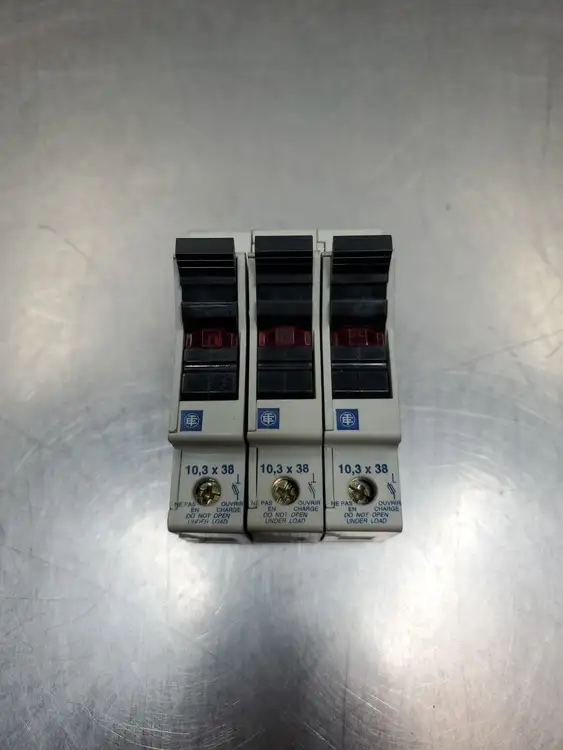 Used Telemecanique DF6-AB10 Fuse Holder, 700VAC, 30A Fuse Accessories | Palmetto Automation #1153192