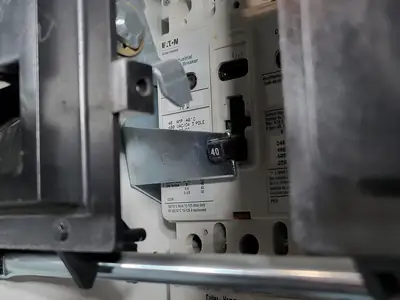 Used EATON SVX015A1-5A4N1 Switchgears British Columbia CA | Lenmark #240123