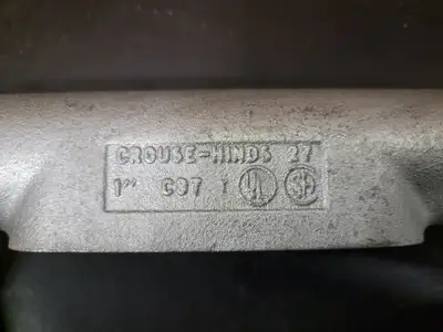 NEW CROUSE-HINDS C37