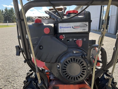Used HUSQVARNA ST 230E Snow Blowers Michigan US | Miedema Asset Management Group #1769247