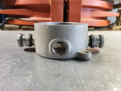 NEW CROUSE-HINDS GRF229