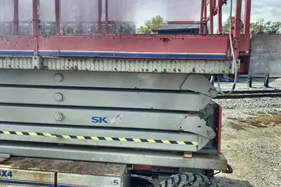 Used 2008 SKYJACK SJ7135 Scissor Lifters Indiana US | Proxy Equipment #1377885