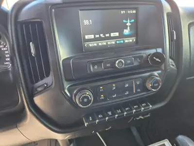 USED 2022 CHEVROLET SILVERADO 5500HD