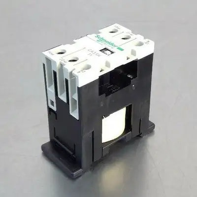 Schneider Electric CA3SK - 10A Contactor - 500V - CA3SK11 4E-7