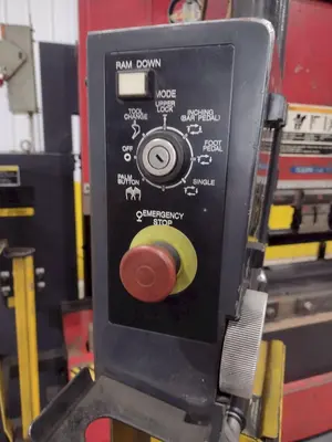 USED AMADA FBD8025NT