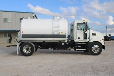 New | in-Stock 2025 MACK MD6 Septic/Sewer/Vacuum Trucks Texas US | Roll Off Truck World #1507632