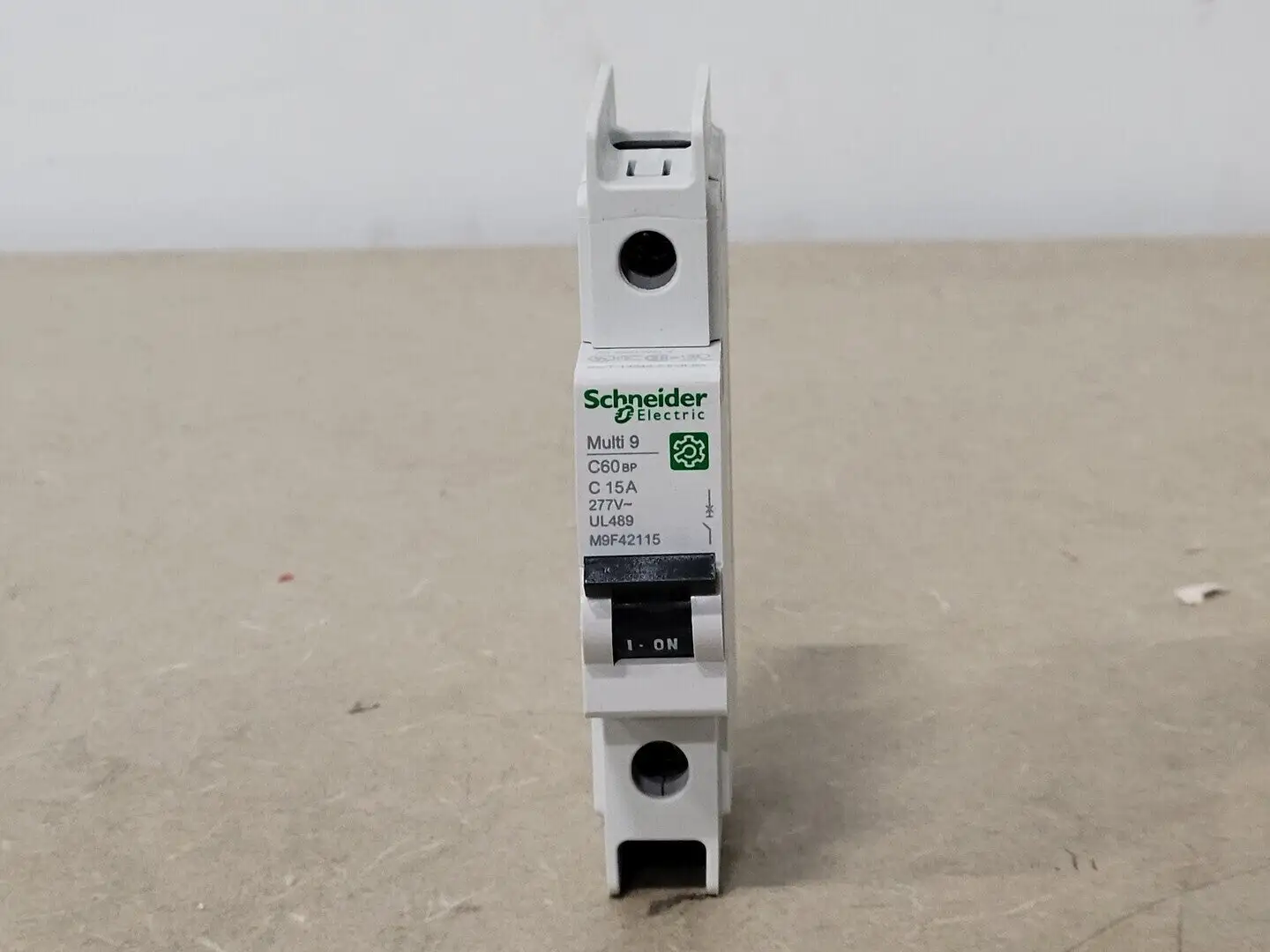 NEW SCHNEIDER ELECTRIC M9F42115