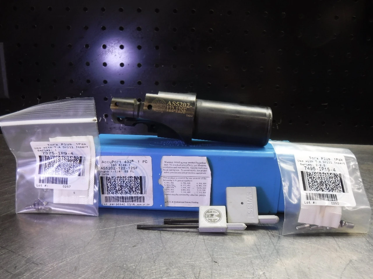 AMEC 0.984" 1-1/16-12 UNJ-3B Port Contour Cutter AS5202-122-125F (LOC1244A)