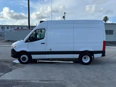 Used 2019 FREIGHTLINER SPRINTER 3500 Tractors & Trailers Florida US | Truck and Van Outlet #1506260
