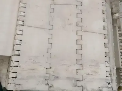 White 16” Conveyor Belt with Scoops