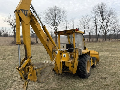 USED ALLIS CHALMERS 715 SERIES B BACKHOE