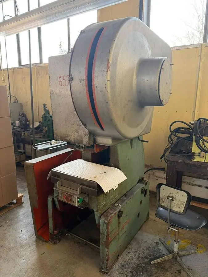 Used 1983 SMERAL LEN 25 C Gap Frame (OBS) Presses CZ | Amaron s.r.o. #1517086