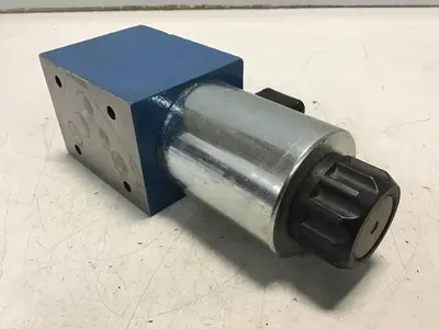 USED MANNESMANN REXROTH 4WE10EA33/CG24N9K4