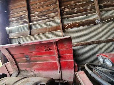 MASSEY FERGUSON 135 Tractor | Iron Listing (16)