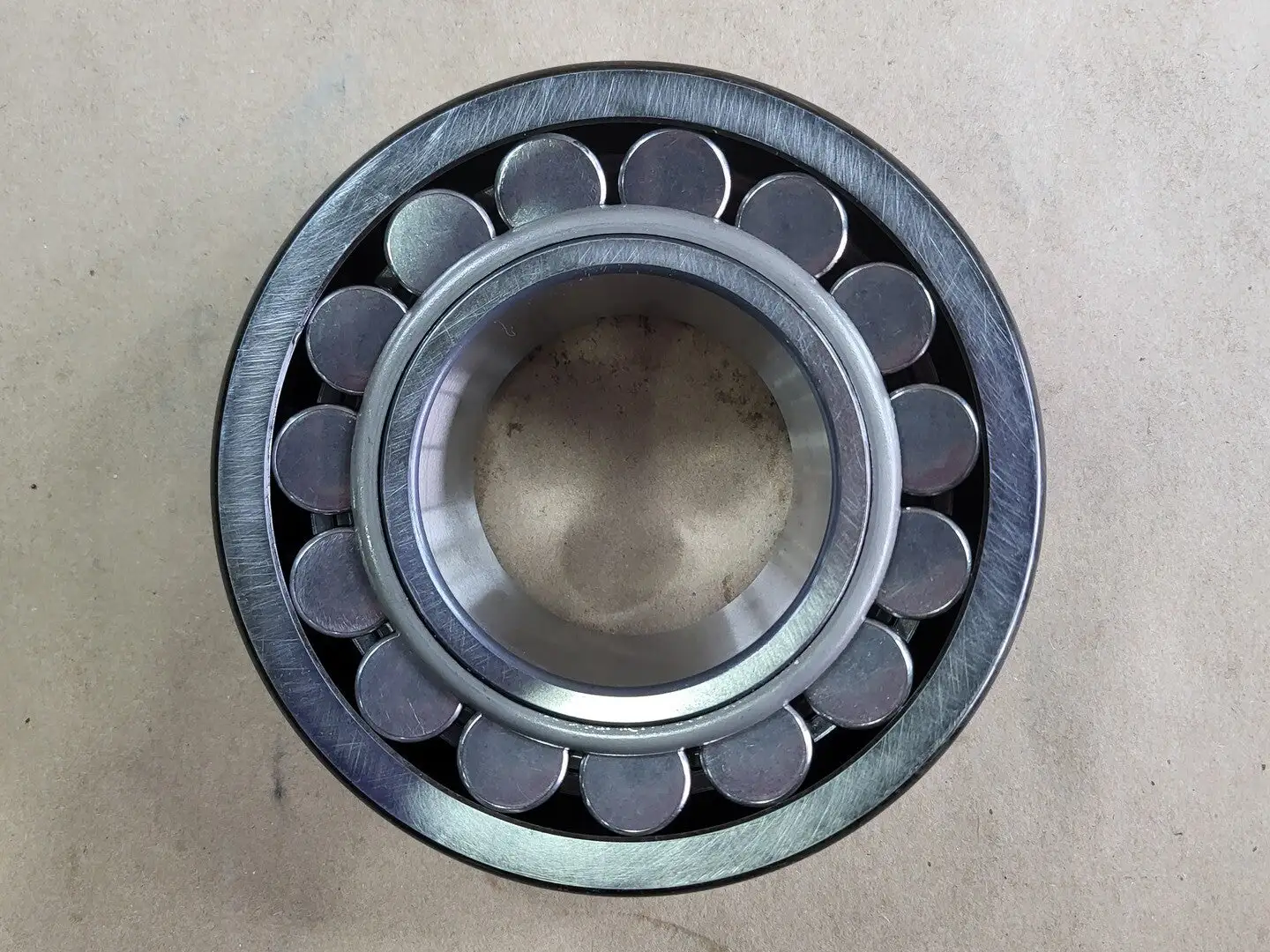 NEW SKF 22313 EK/C3