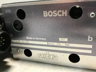 USED BOSCH 0 811 404 851