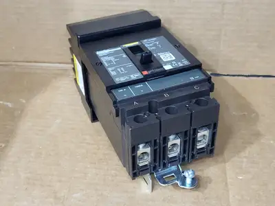 NEW SQUARE D HDA36100