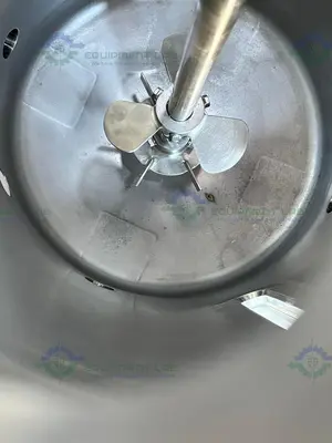 Unknown Brand 100 Liter Mixing Tank w/ Lenze 3 Phase Motor, Impeller