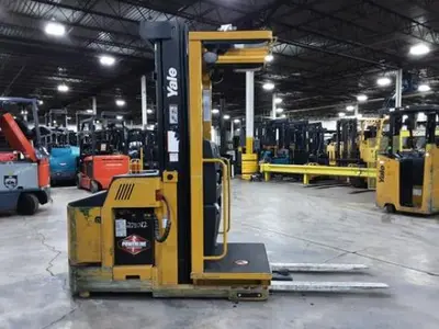 USED 2020 YALE OS030