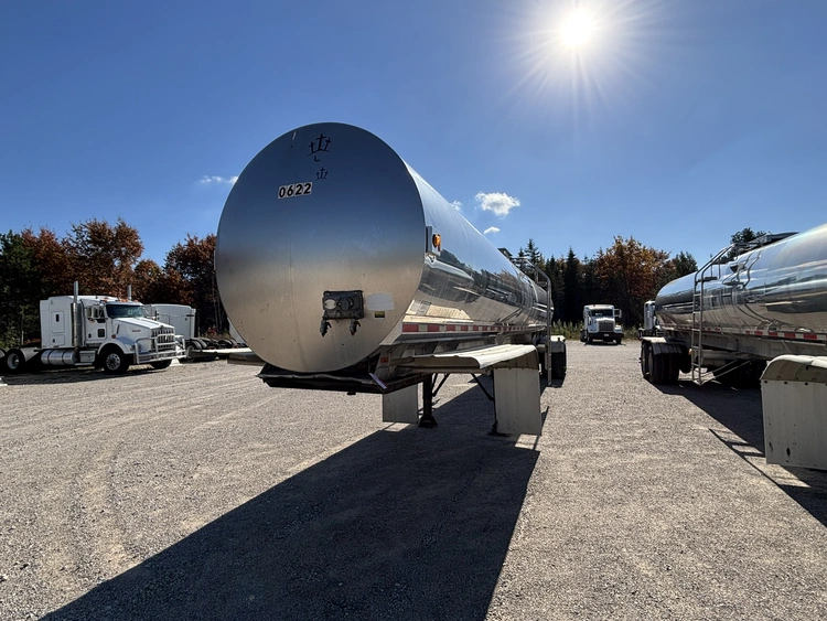 Used 2008 WALKER MILK TANKER TRAILER Liquid Supply Trailers Michigan US | Miedema Asset Management Group #1709536