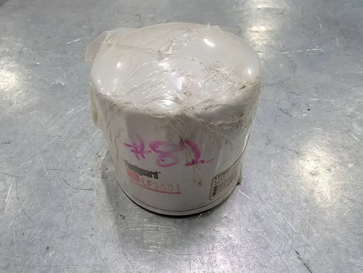 New | in-Stock FLEETGUARD LF3681 Oil Filter British Columbia CA | Lenmark #282603