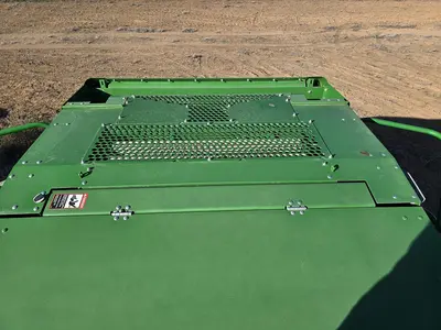 USED 2017 JOHN DEERE L340