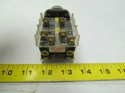 Allen Bradley 800T-KD1-VD2-VD3-VD4-XA2 30mm Cam Selector PB w/ 4 Contacts Black