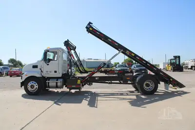 Used 2025 MACK MD7 Rolloff Trucks Texas US | Roll Off Truck World #1491915