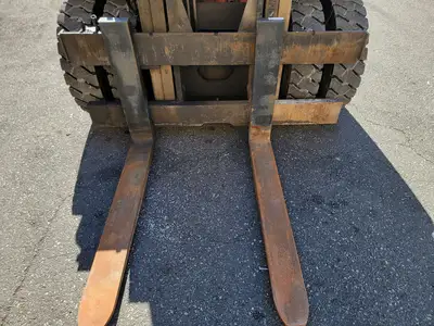 USED 2002 TOYOTA 5FD70