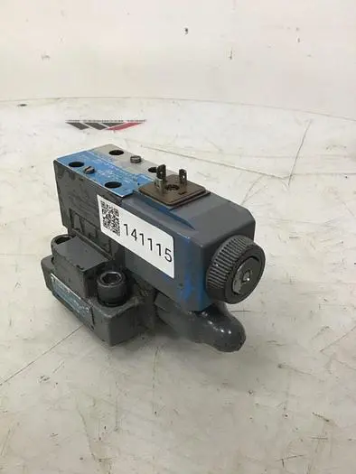 USED VICKERS DG4V-3-2AL-M-U-HL7-60