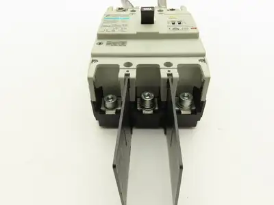 Fuji EW250JAG-3P200 Earth Leakage Circuit Breaker 3-Pole 200A 100-440VAC