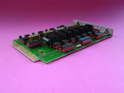USED MOS INTEGRATED CIRCUIT 923.057