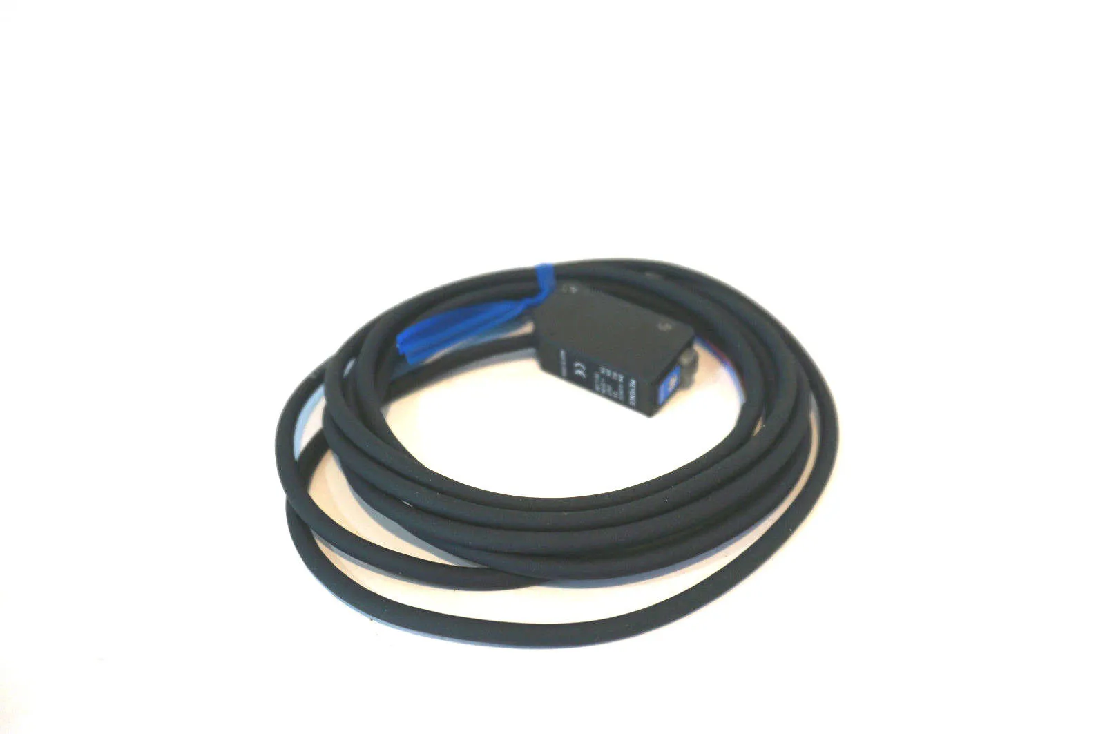 NEW KEYENCE PZ-M11P PHOTO SENSOR PZM11P