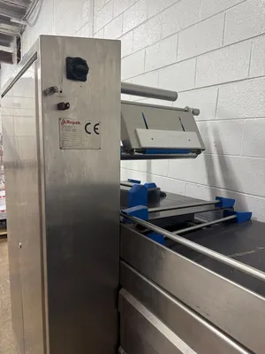 Used REPACK RE 20/4 Thermoforming Machines Illinois US | M&M Equipment Corp. #1352890