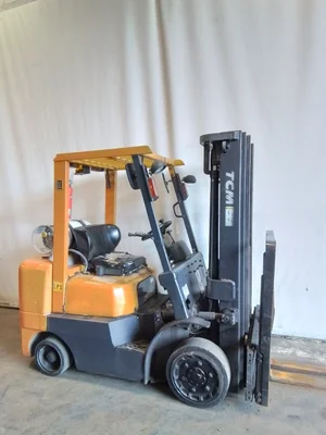 USED 1999 TCM FCG25F9T
