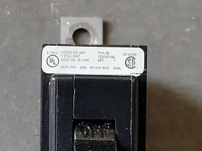 USED CUTLER-HAMMER BAB1015