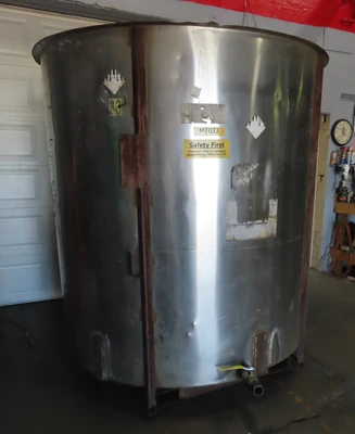 1,500 gallon Stainless Steel Tank