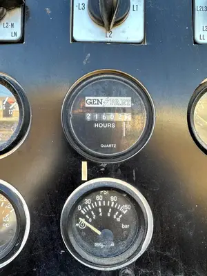 USED 2000 CATERPILLAR XQ105