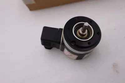 NEW Hohner Encoder H1E22R/A0 / 031001 5-24 VOLTS 2400P PER REV STOCK H1021