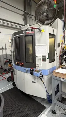 2011 DOOSAN HC 400 Horizontal Machining Centers | Tight Tolerance Machinery (2)