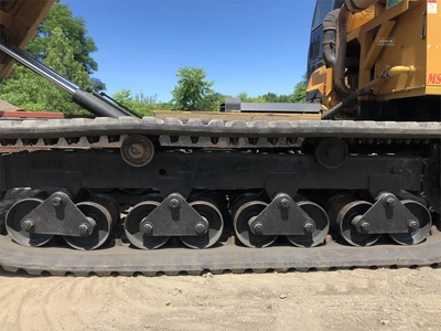 Used 2014 MOROOKA MST2200VD Crawler Carriers & Dumpers New York US | Abele Tractor #1343119