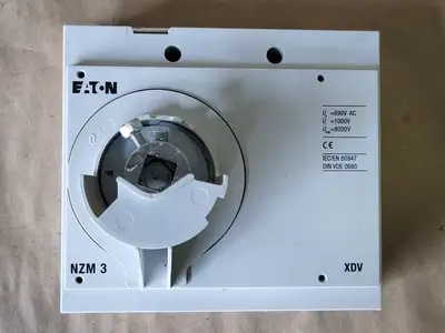 NEW EATON NZM3-XTVDV-NA