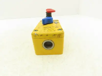 Allen Bradley 440E-L13043 E Lifeline 4 Guardmaster Cable Pull Safety Stop Switch