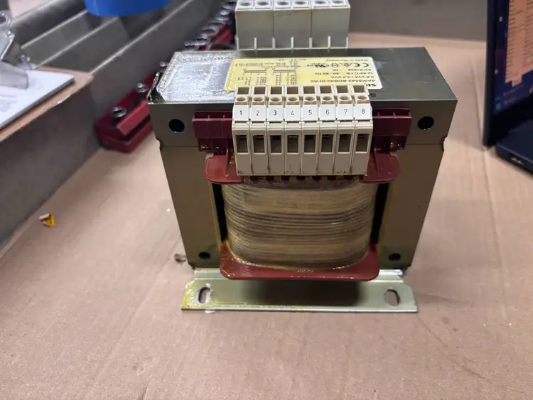 Used 2007 SIEMENS 4AM5542-8DB-0FA0 Transformers Illinois US | Aucto #1310717